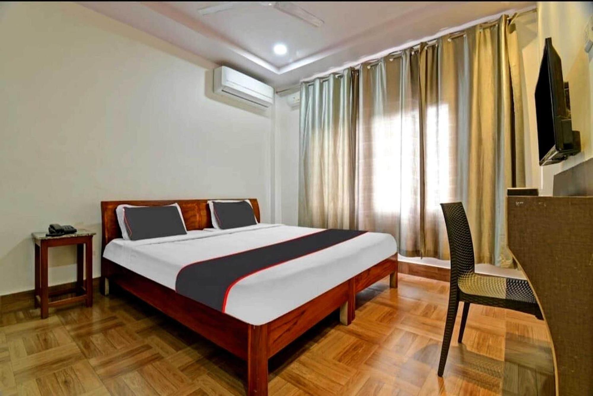 Collection O Megha Resort Jorhāt Екстериор снимка